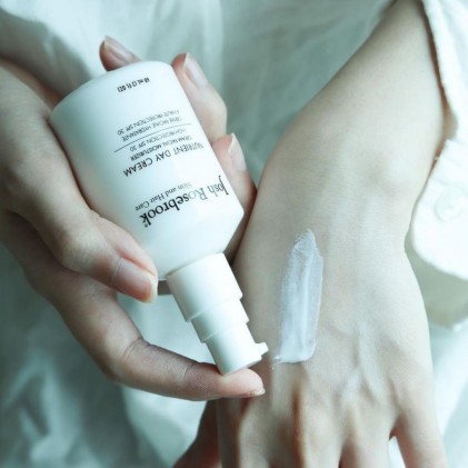 Kem dưỡng ngày & chống nắng SPF30 Josh Rosebrook NUTRIENT DAY CREAM SPF 30 - Ảnh 3