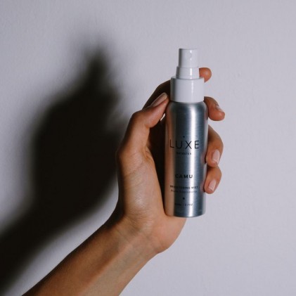 Toner làm sáng da Luxe Botanics CAMU BRIGHTENING MIST - Ảnh 4