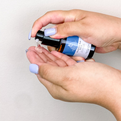 Beauty By Earth Hyaluronic Acid Serum - Ảnh 3